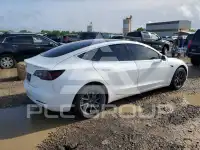 2019 Tesla Model 3 photo