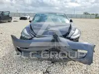 2019 Tesla Model 3 photo