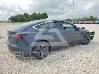 2019 Tesla Model 3 photo
