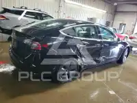 2019 Tesla Model 3 фото