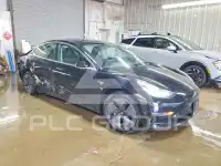 2019 Tesla Model 3 фото