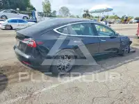 2019 Tesla Model 3 photo