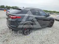 2019 Alfa Romeo Stelvio фото