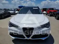 2019 Alfa Romeo Stelvio фото