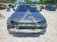 2019 Alfa Romeo Giulia photo