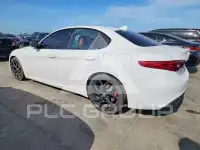 2019 Alfa Romeo Giulia photo