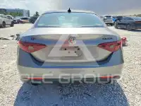 2019 Alfa Romeo Giulia photo