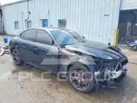 2019 Alfa Romeo Giulia photo