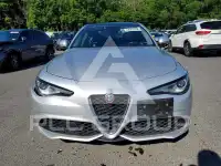 2019 Alfa Romeo Giulia фото