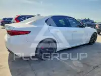 2019 Alfa Romeo Giulia photo