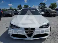 2019 Alfa Romeo Giulia фото
