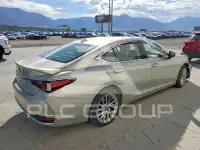 2019 Lexus ES300 photo