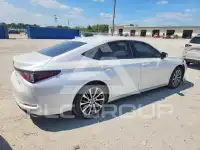 2019 Lexus ES350 photo