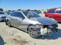 2019 Lexus ES350 photo