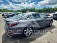2019 Lexus ES350 photo