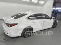 2019 Lexus ES350 photo