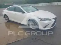 2019 Lexus ES350 photo