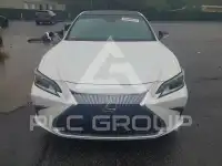 2019 Lexus ES350 photo