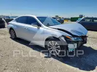 2019 Lexus ES350 photo