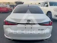 2019 Lexus ES350 photo