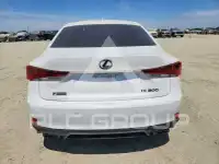 2019 Lexus IS photo