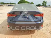 2019 Lexus IS photo