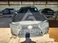 2019 Lexus IS photo