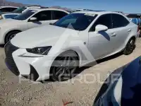 2019 Lexus IS photo