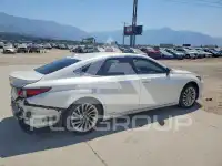 2019 Lexus ES300 photo