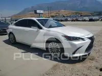 2019 Lexus ES300 photo