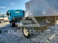 2019 Isuzu NPR фото
