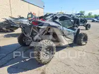 2019 Can-AM Sidebyside фото