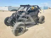 2019 Can-AM Sidebyside фото