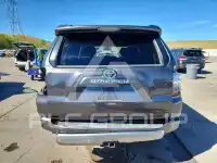 2019 Toyota 4 RUNNER photo