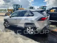 2019 Toyota RAV4 фото