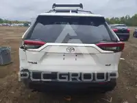 2019 Toyota RAV4 фото