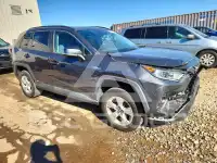 2019 Toyota RAV4 фото