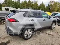 2019 Toyota RAV4 фото