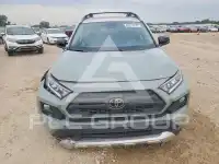 2019 Toyota RAV4 photo