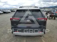 2019 Toyota RAV4 фото