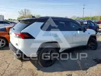 2019 Toyota RAV4 фото