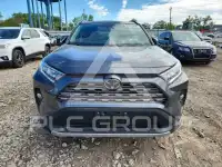 2019 Toyota RAV4 фото