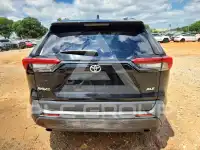 2019 Toyota RAV4 фото