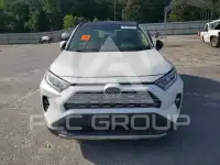 2019 Toyota RAV4 фото