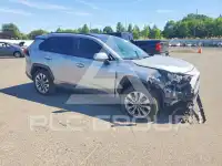 2019 Toyota RAV4 фото
