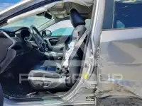 2019 Toyota RAV4 фото