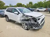 2019 Toyota RAV4 фото