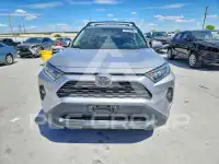 2019 Toyota RAV4 фото