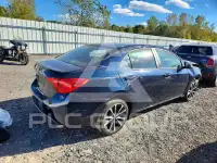 2019 Toyota COROLLA фото