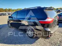 2019 Toyota SIENNA фото